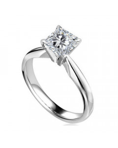 0.90ct VS2/H Princess Solitaire Ring in Platinum