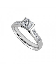 0.75ct SI1/G Princess Side Diamond Ring in Palladium