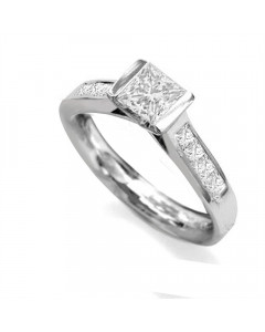 0.65ct VS2/H Princess Diamond Shoulder Set Ring