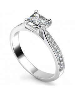 1.30ct SI2/G Princess Diamond Shoulder Set Ring