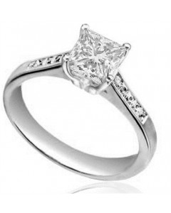 1.00ct VVS2/F Princess Diamond Shoulder Set Ring