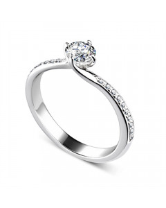 0.85ct VS1/G Round Side Diamond Ring in Platinum